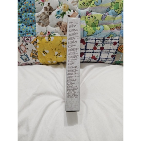 Flower Knows Strawberry Cupid Makeup Palette 01 Honey Canelé Eyeshadow New - Picture 4 of 10